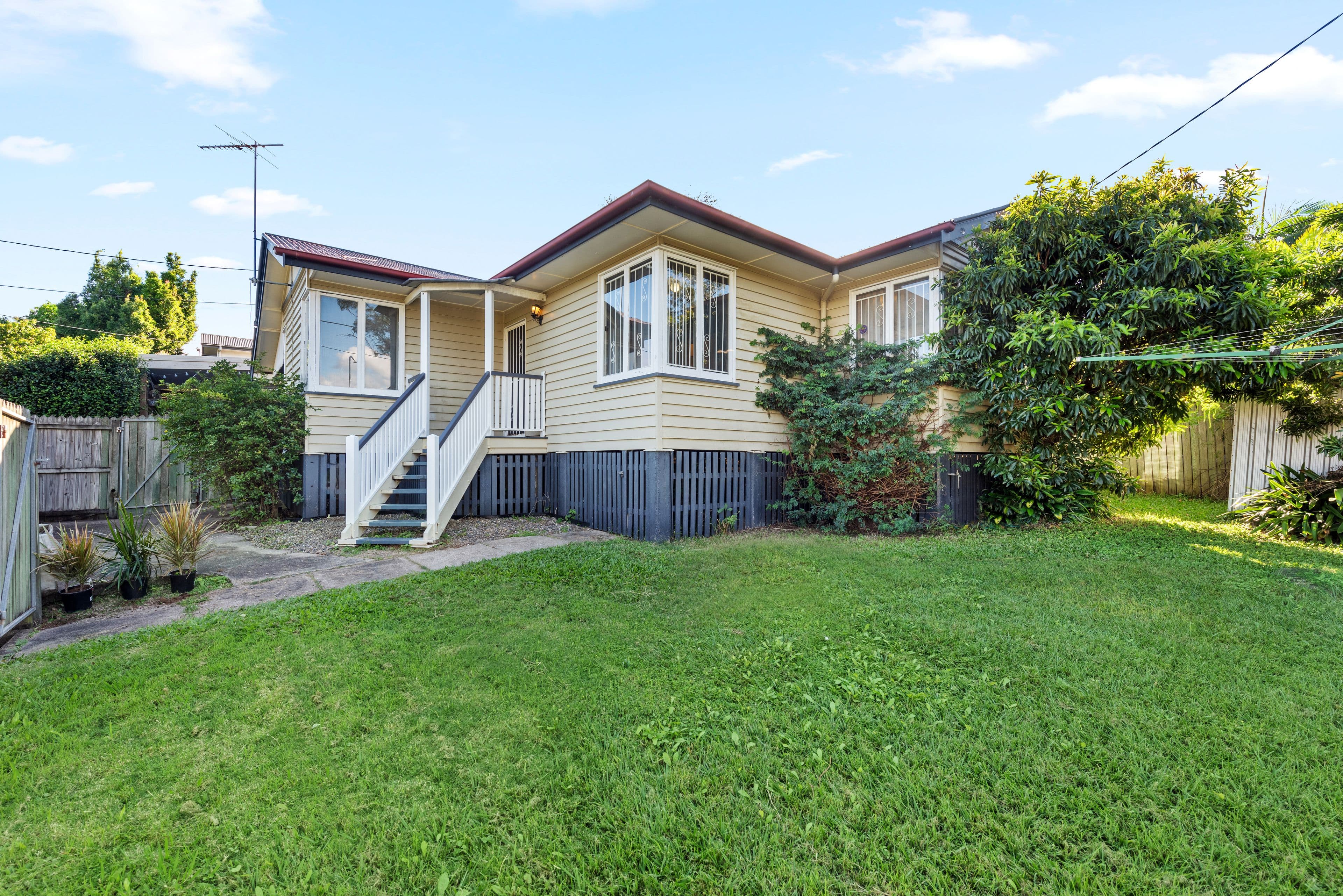 432 South Pine Road, Everton Park QLD 4053, Everton Park - Thumbnail 3