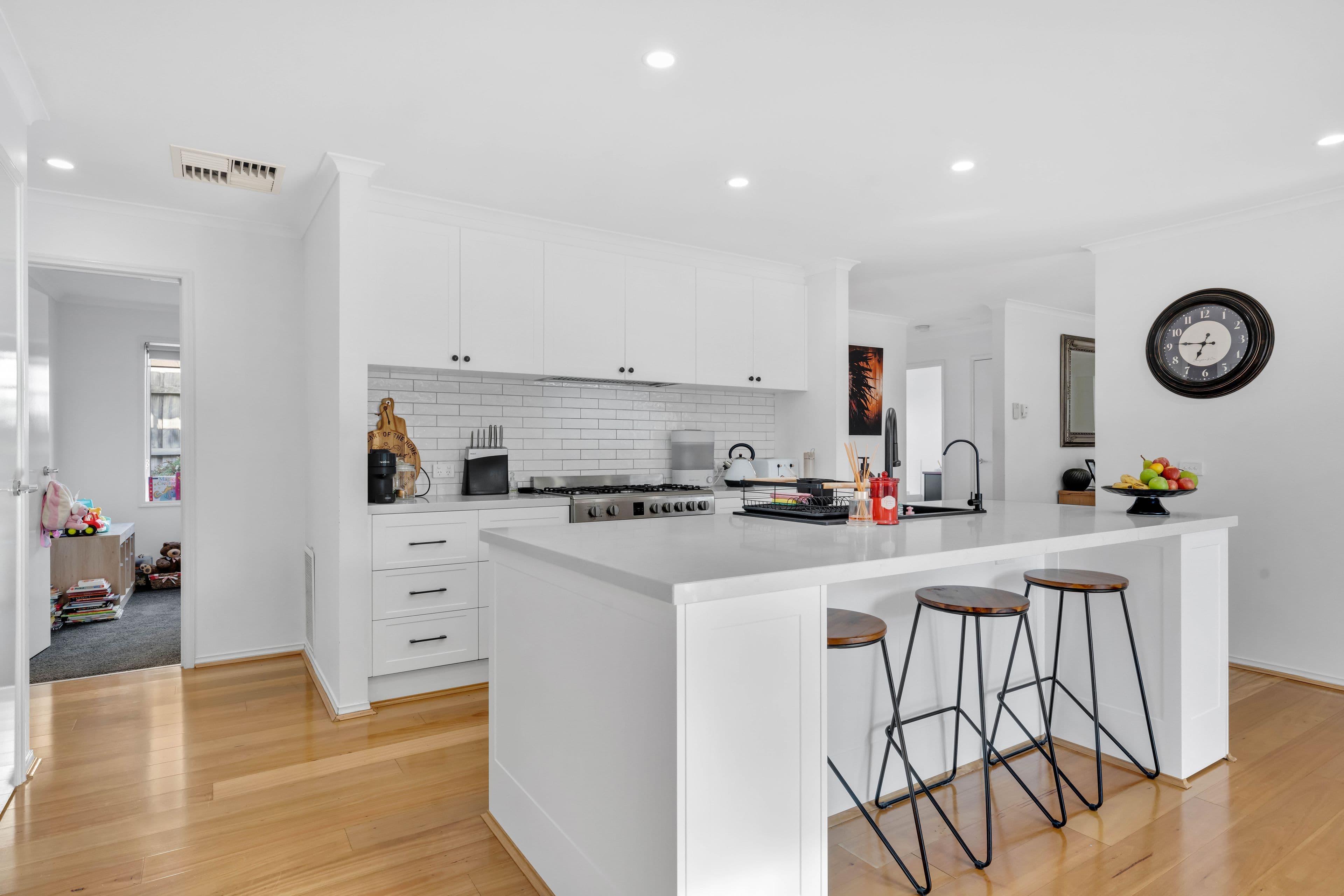9 Clancy Crescent, Carrum Downs VIC 3201, Carrum Downs - Thumbnail 3