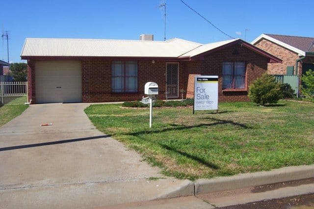 17 Flinders Street, PARKES NSW 2870, Parkes - Thumbnail 3