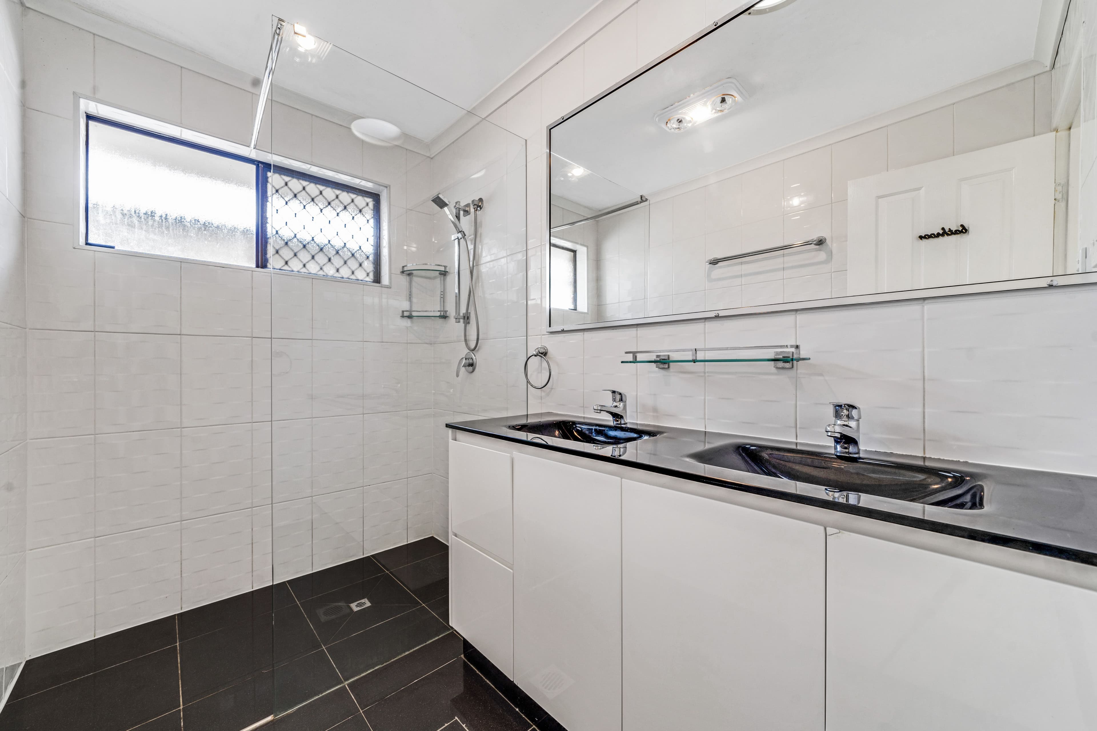 97 Vansittart Road, Regents Park QLD 4118, Regents Park - Thumbnail 8