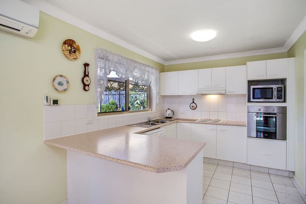 8 Ninnes Court, Mudgeeraba QLD 4213, Mudgeeraba - Thumbnail 2