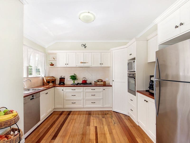 38 Howe Street, Esk QLD 4312, Esk - Thumbnail 2