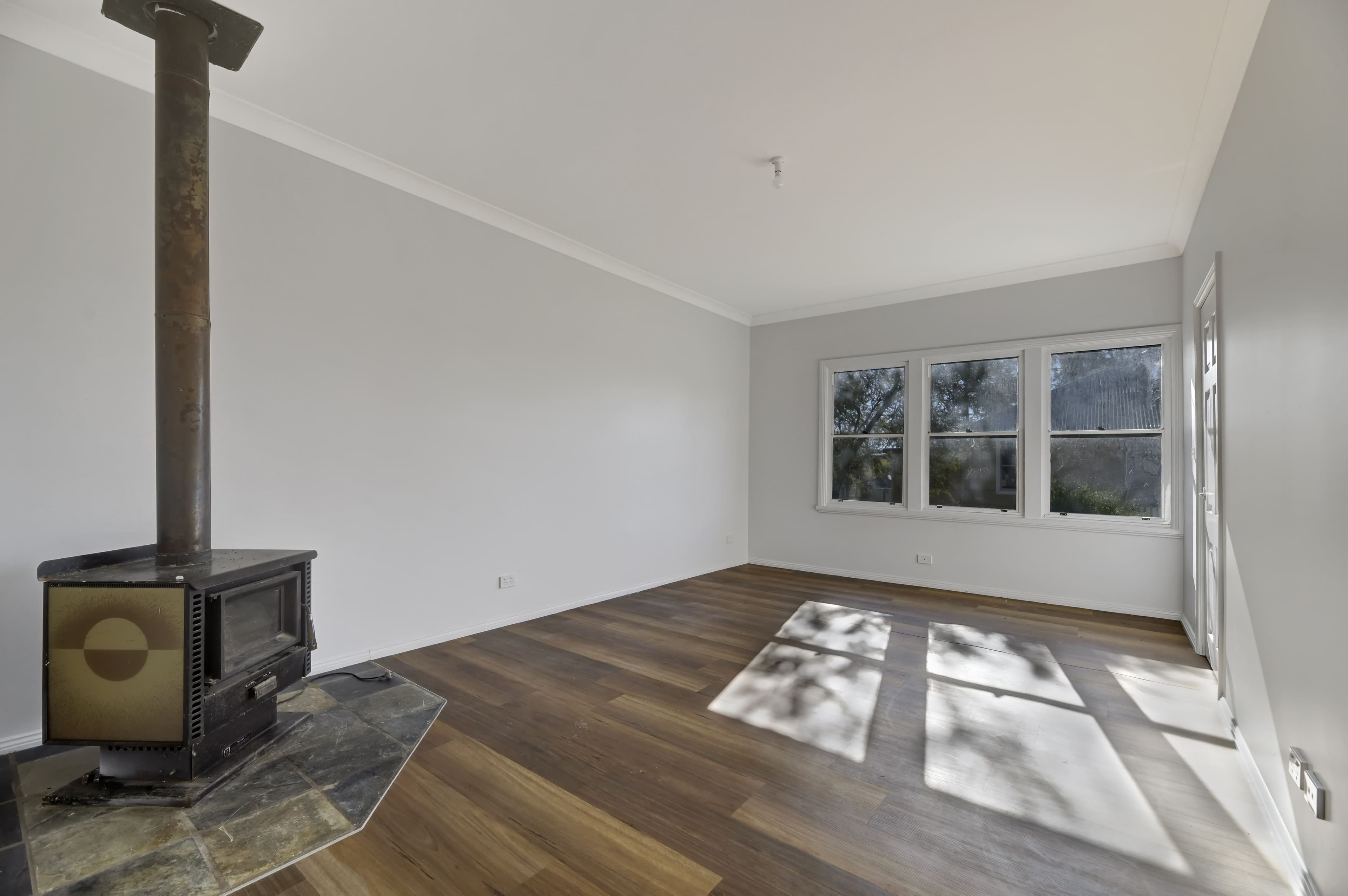 62 Olive Street, Mandurama NSW 2792, Mandurama - Thumbnail 4