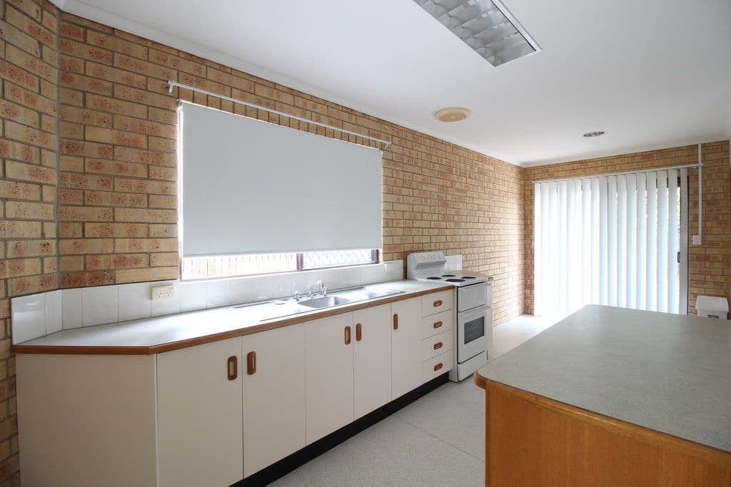 14 Alamein Drive, Emerald QLD 4720, Emerald - Thumbnail 4