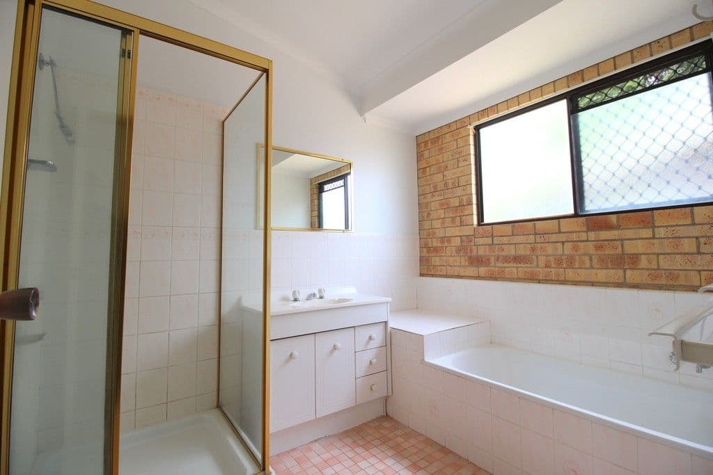 14 Alamein Drive, Emerald QLD 4720, Emerald - Thumbnail 8