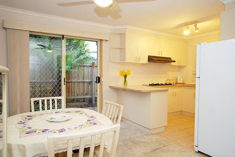 10 Amberley Avenue, ASPENDALE VIC 3195, Aspendale - Thumbnail 3