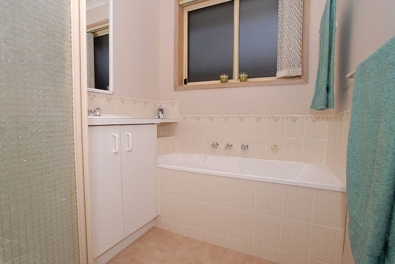 10 Amberley Avenue, ASPENDALE VIC 3195, Aspendale - Thumbnail 7