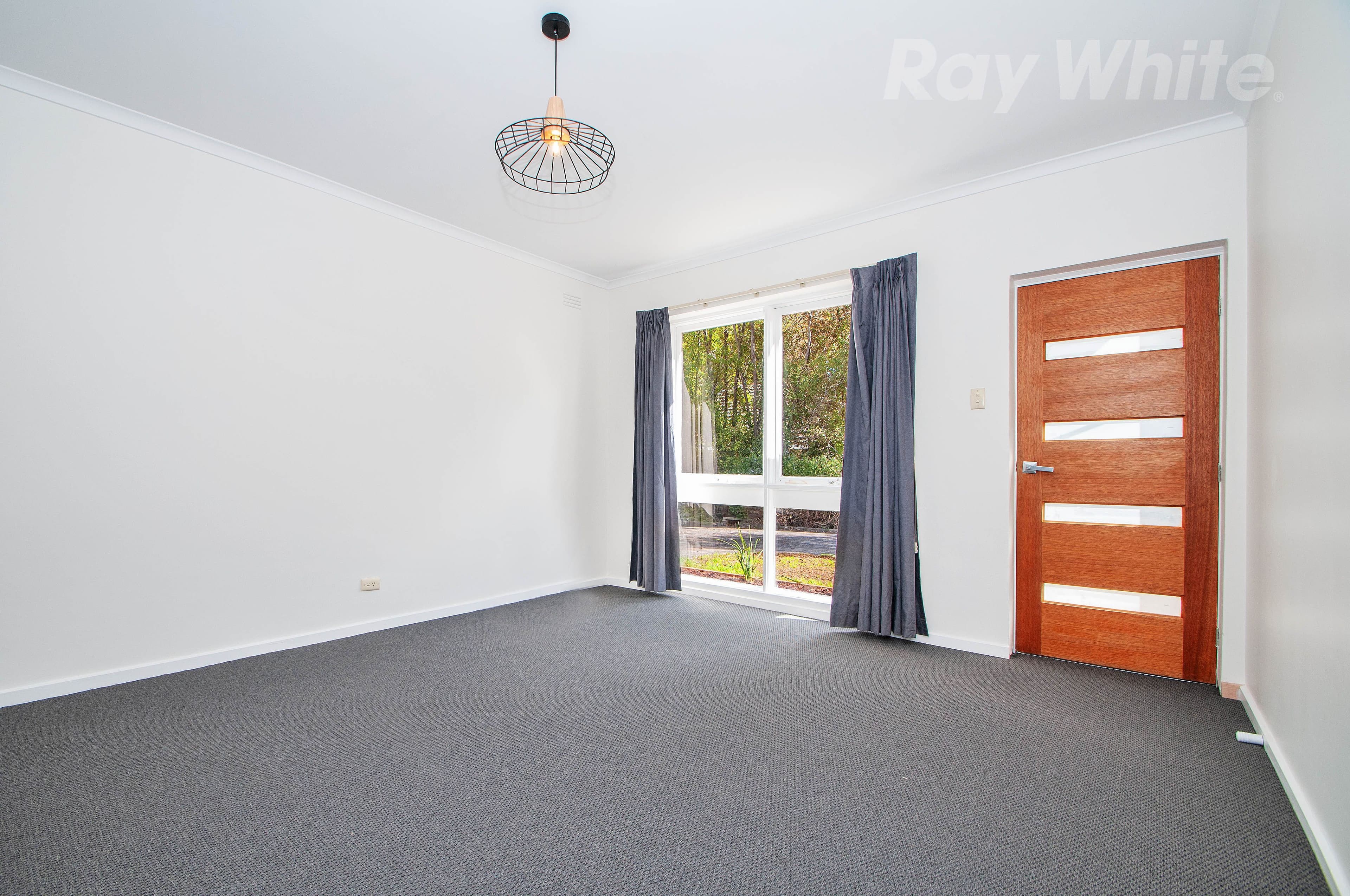 62 Surrey Road East, Croydon VIC 3136, Croydon - Thumbnail 2