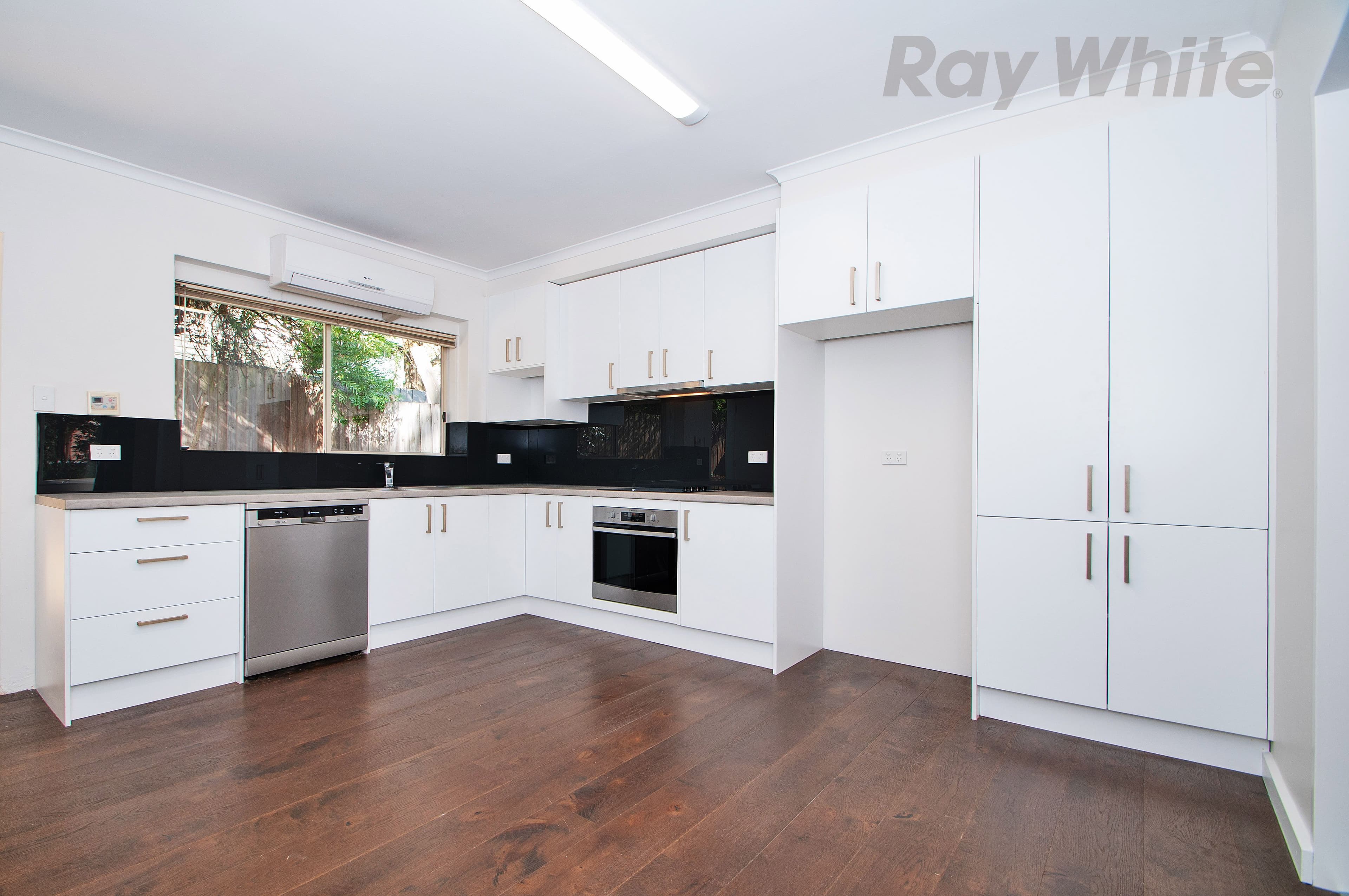 62 Surrey Road East, Croydon VIC 3136, Croydon - Thumbnail 3