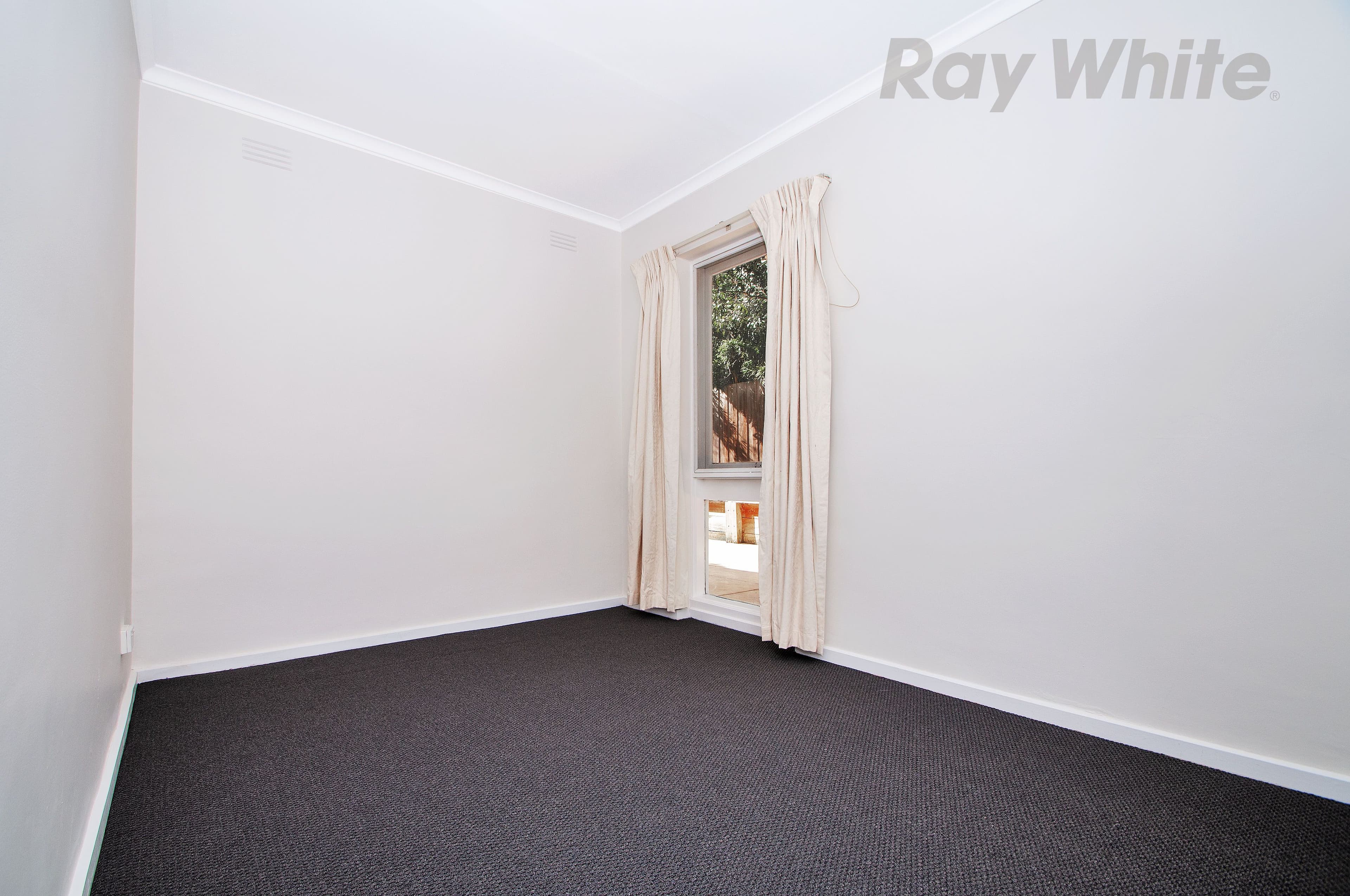 62 Surrey Road East, Croydon VIC 3136, Croydon - Thumbnail 6