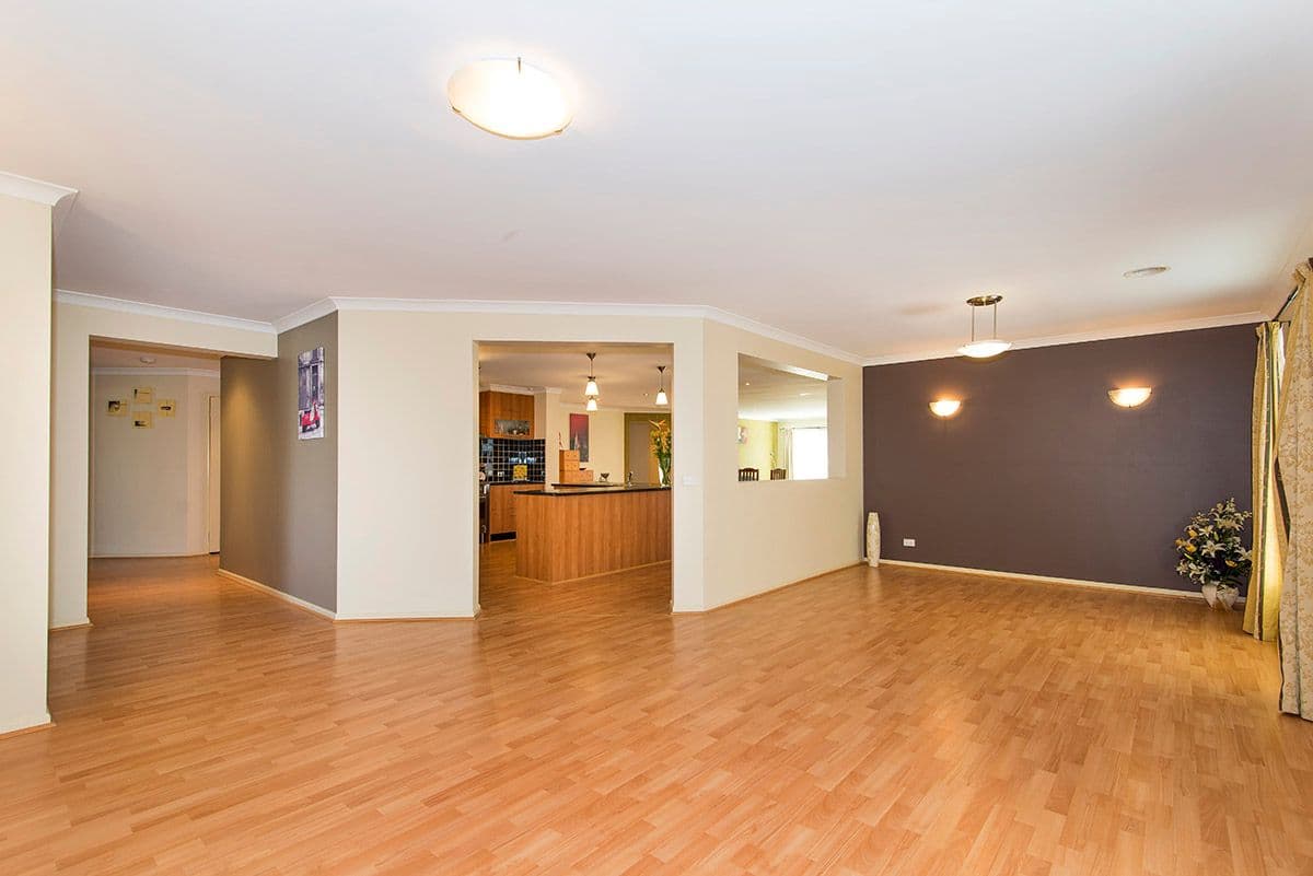 4 Raphael Rise, South Morang VIC 3752, South Morang - Thumbnail 5