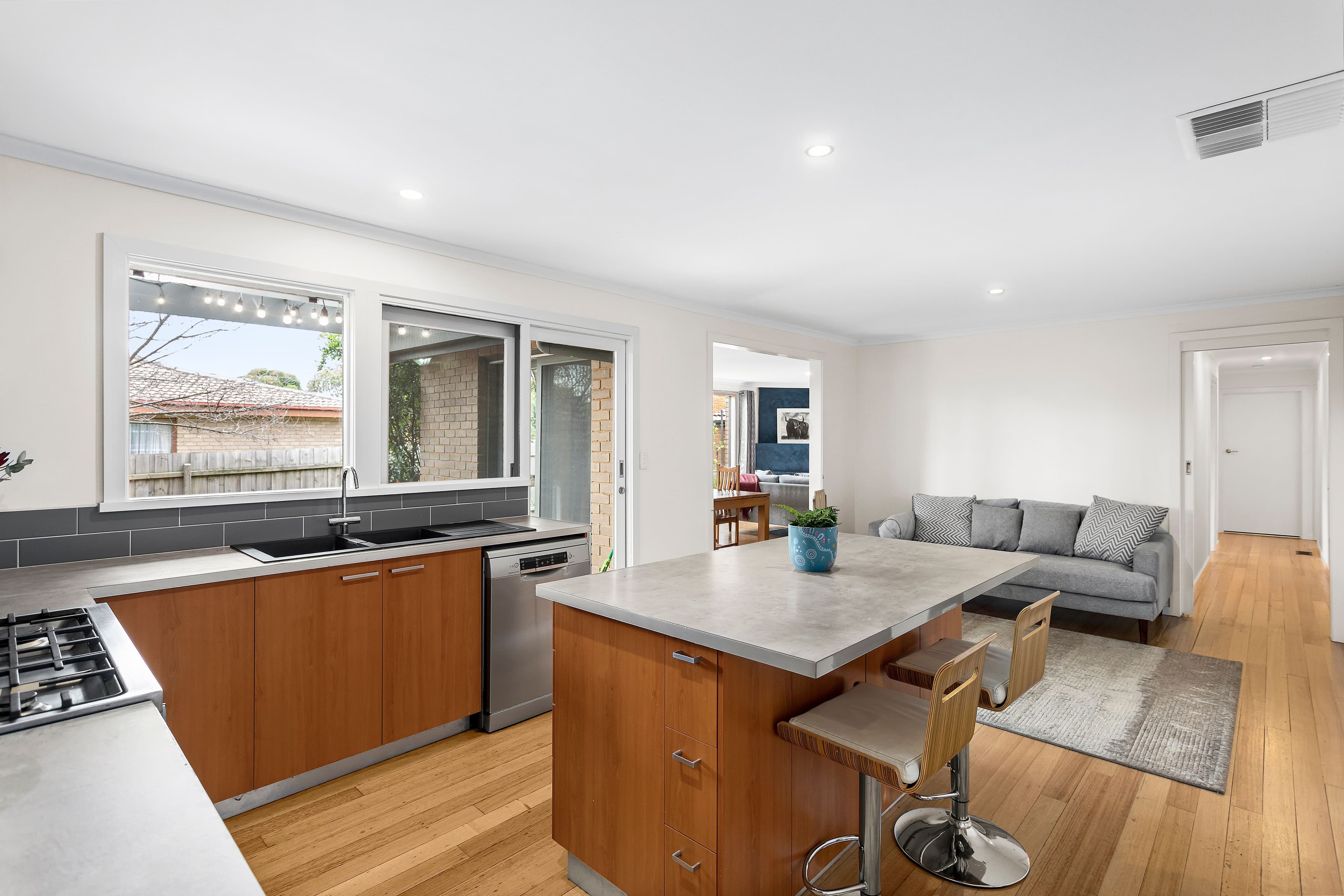 46 Gaudion Road, Doncaster East VIC 3109, Doncaster East - Thumbnail 3