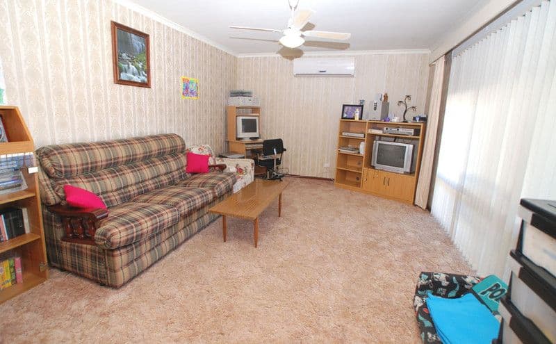 17 Blacker Road, ALDINGA BEACH SA 5173, Aldinga Beach - Thumbnail 2