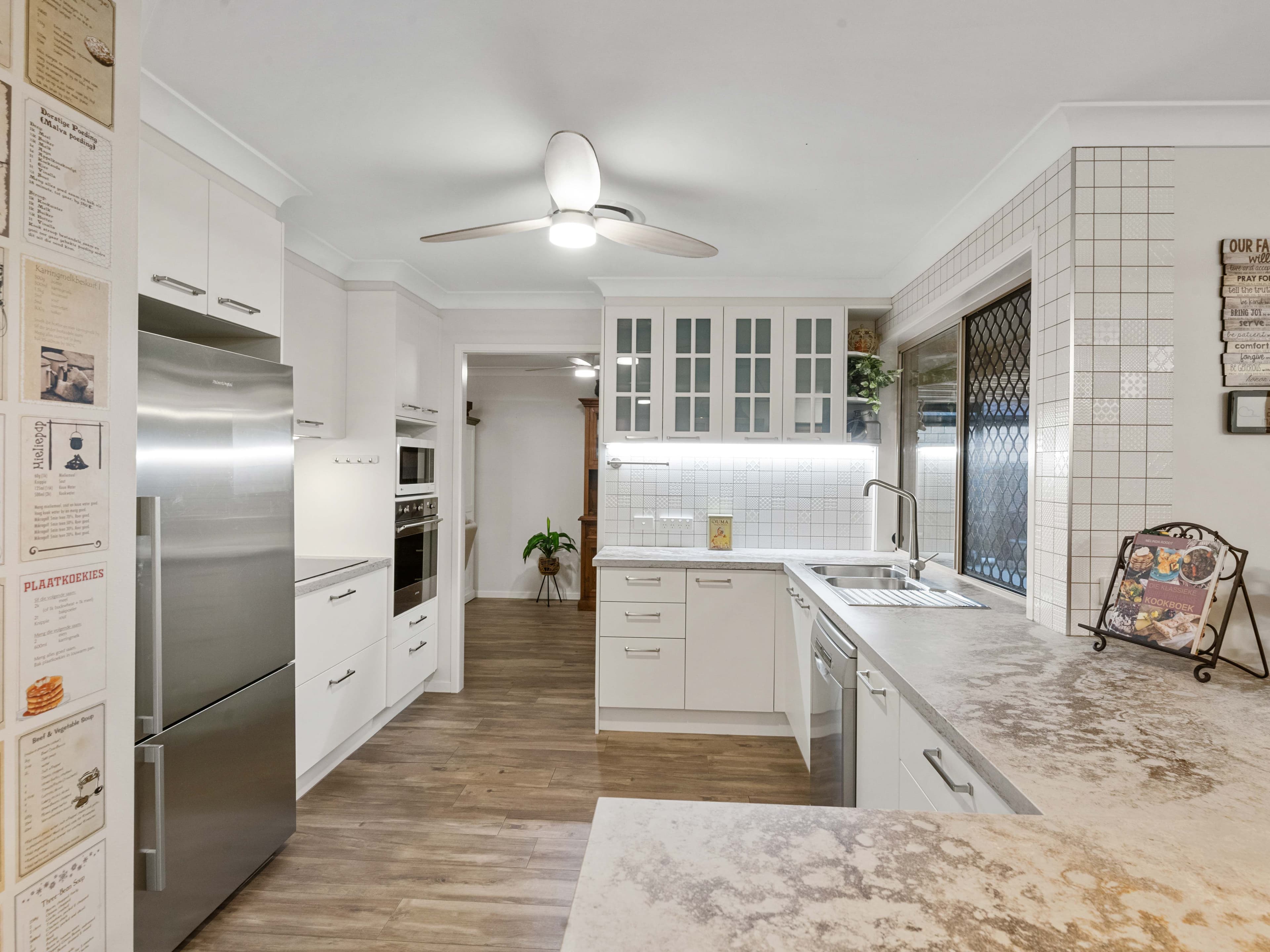 104 Glenfield Street, Parkinson QLD 4115, Parkinson - Thumbnail 3