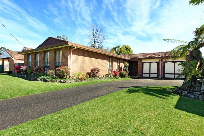 18 Ambassador Avenue, NORTH NOWRA NSW 2541, North Nowra - Thumbnail 2