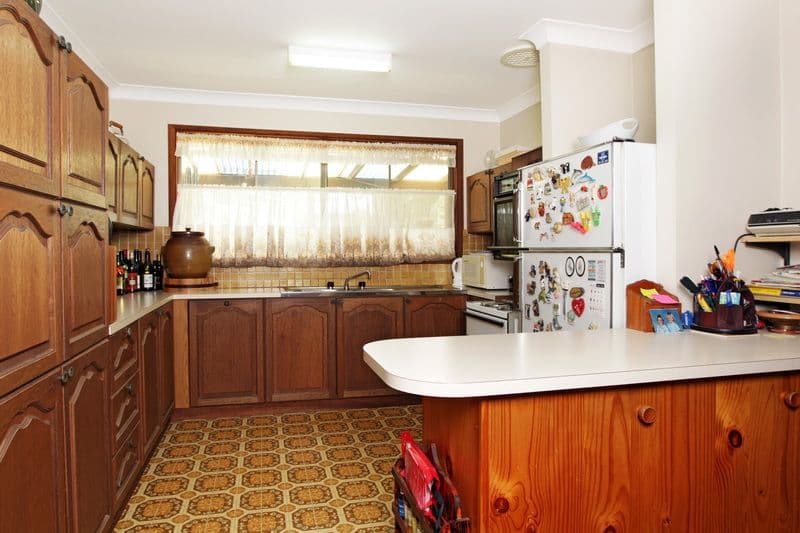 18 Ambassador Avenue, NORTH NOWRA NSW 2541, North Nowra - Thumbnail 6