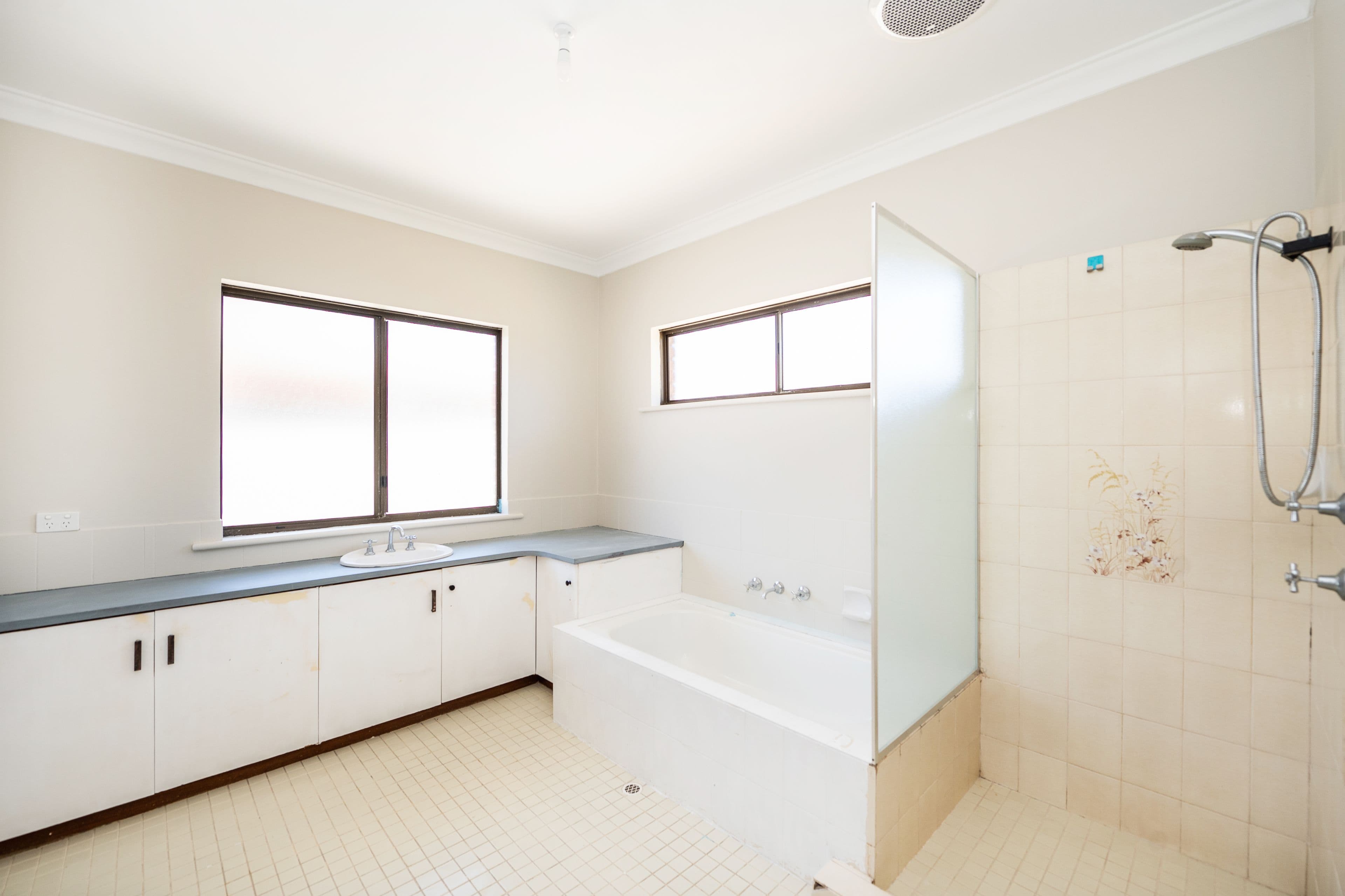 9 Cambridge Crescent, East Bunbury WA 6230, East Bunbury - Thumbnail 8