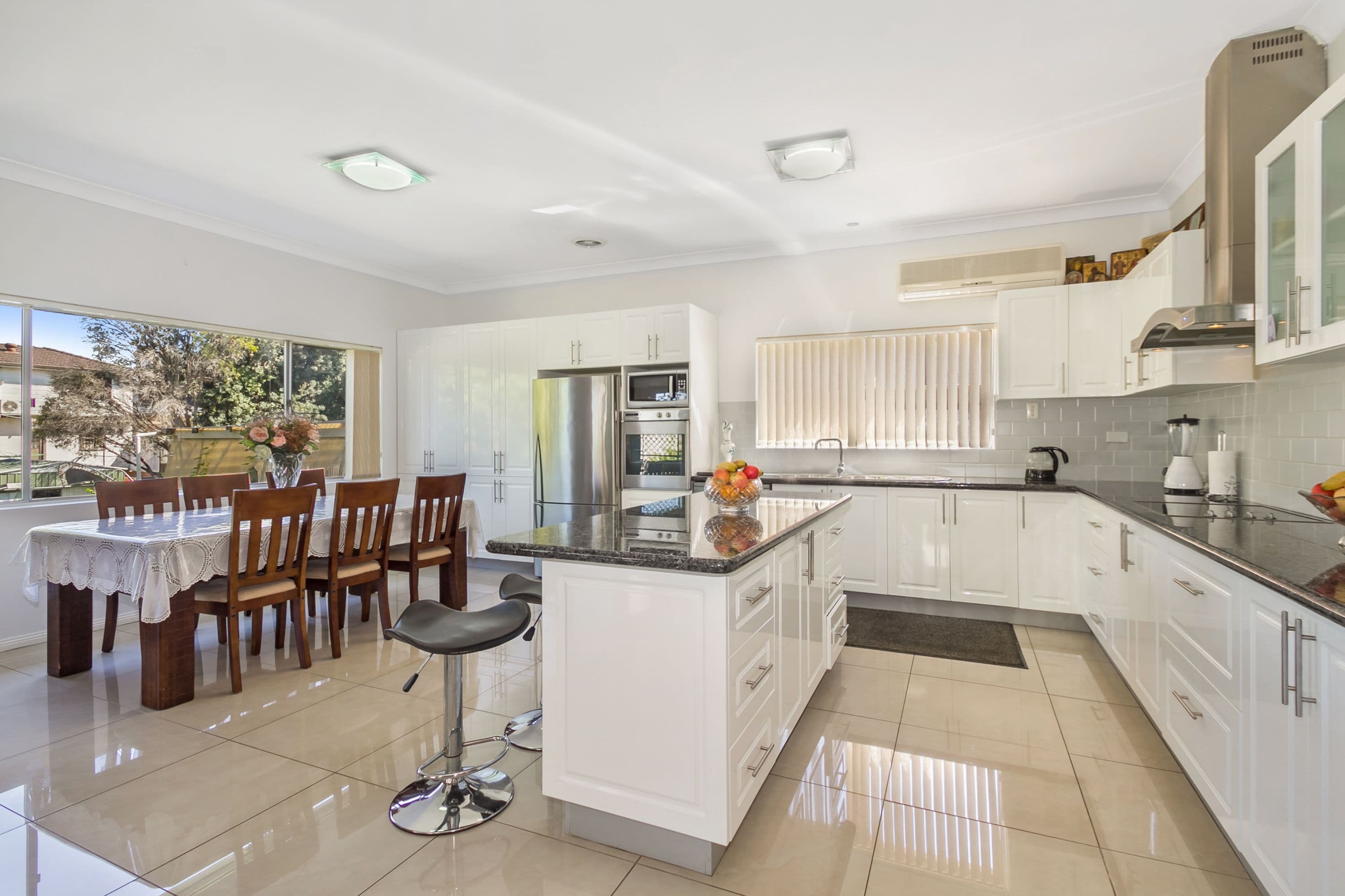 65 Delange Road, Putney - Thumbnail 3