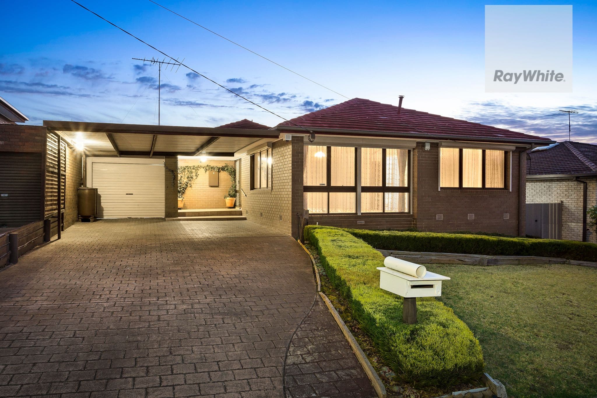 6 Woodleigh Place, Gladstone Park VIC 3043, Gladstone Park - Thumbnail 2