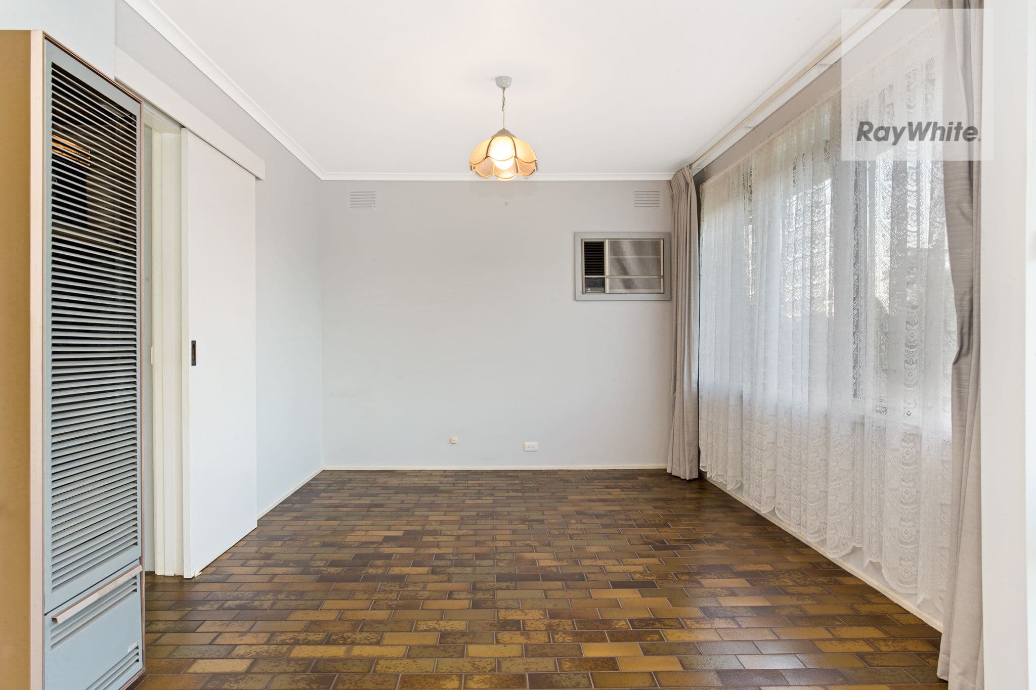 6 Woodleigh Place, Gladstone Park VIC 3043, Gladstone Park - Thumbnail 5