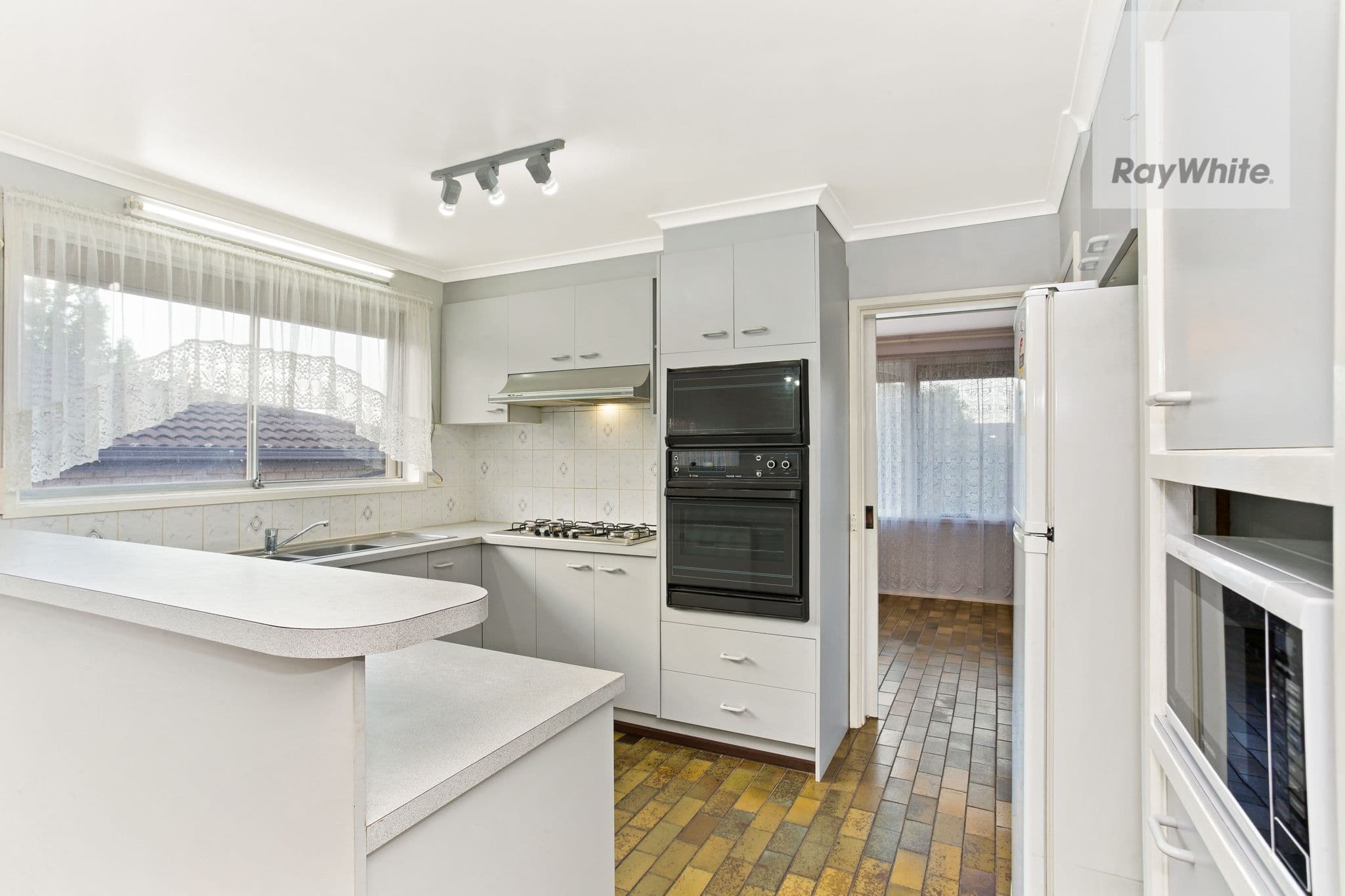 6 Woodleigh Place, Gladstone Park VIC 3043, Gladstone Park - Thumbnail 8