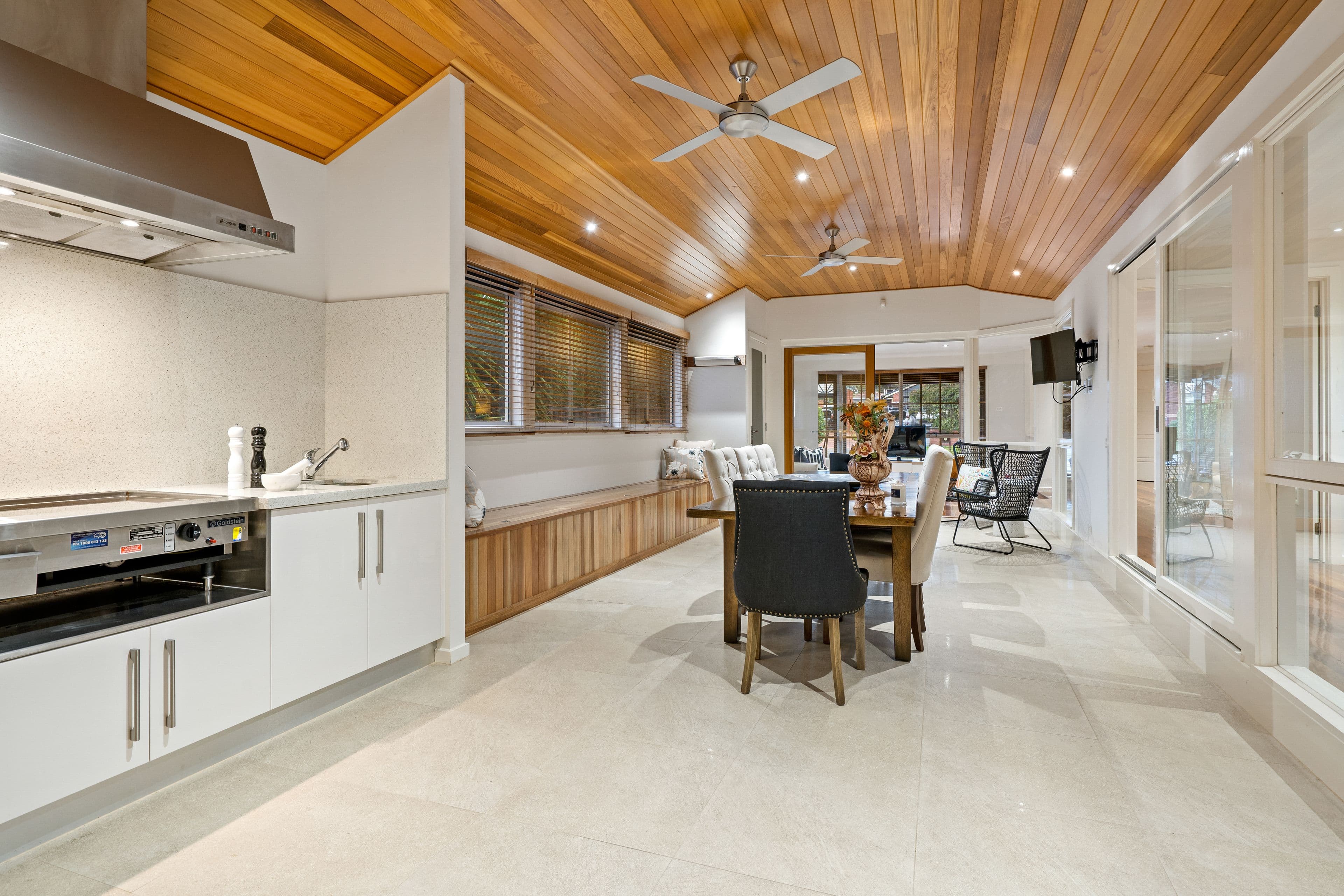 6 Manna Gum Walk, South Morang VIC 3752, South Morang - Thumbnail 8