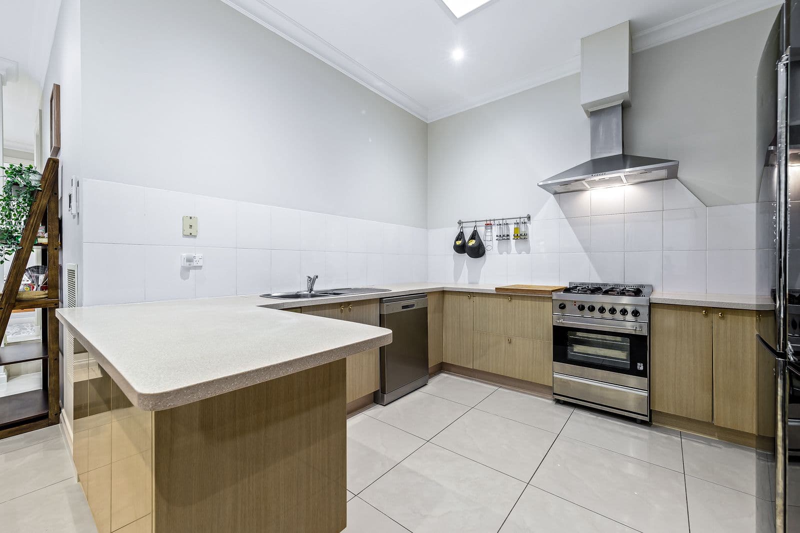 214 Stephensons Road, Mount Waverley VIC 3149, Mount Waverley - Thumbnail 4