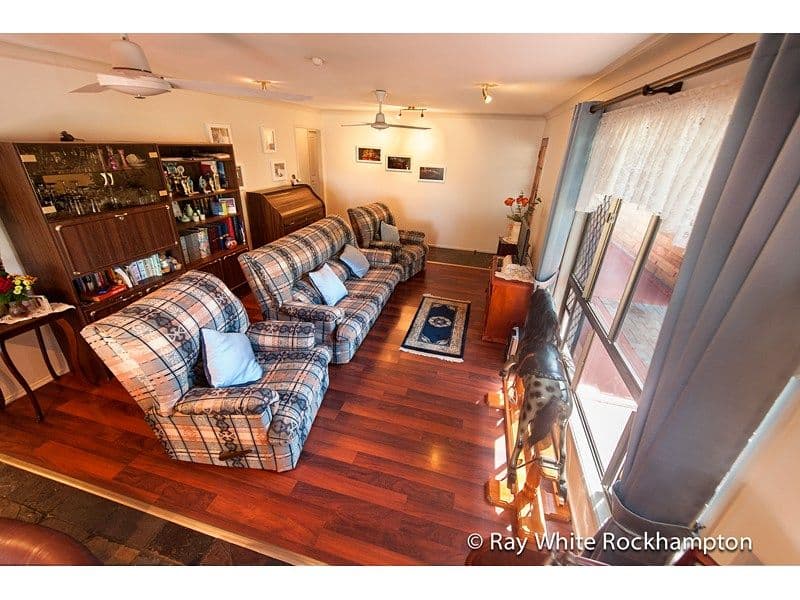 8 Mackinlay Street, NORMAN GARDENS QLD 4701, Norman Gardens - Thumbnail 3