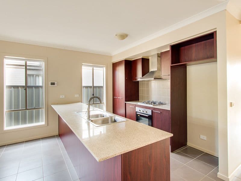 12 Calita Avenue, Tarneit VIC 3029, Tarneit - Thumbnail 4