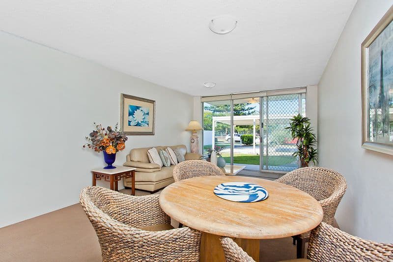4 'Warrego Lodge' 22 Mary Avenue, BROADBEACH QLD 4218, Broadbeach - Image 1