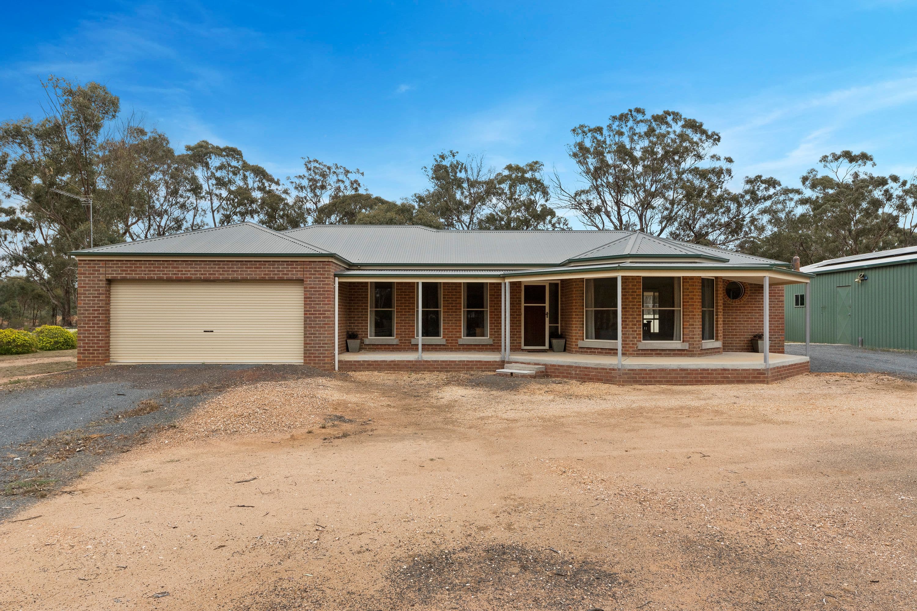 14 Rheola Road, Dunolly VIC 3472, Dunolly - Thumbnail 2