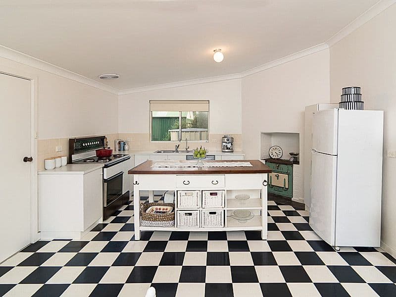 17 Albert Road, Mount Barker SA 5251, Mount Barker - Thumbnail 5