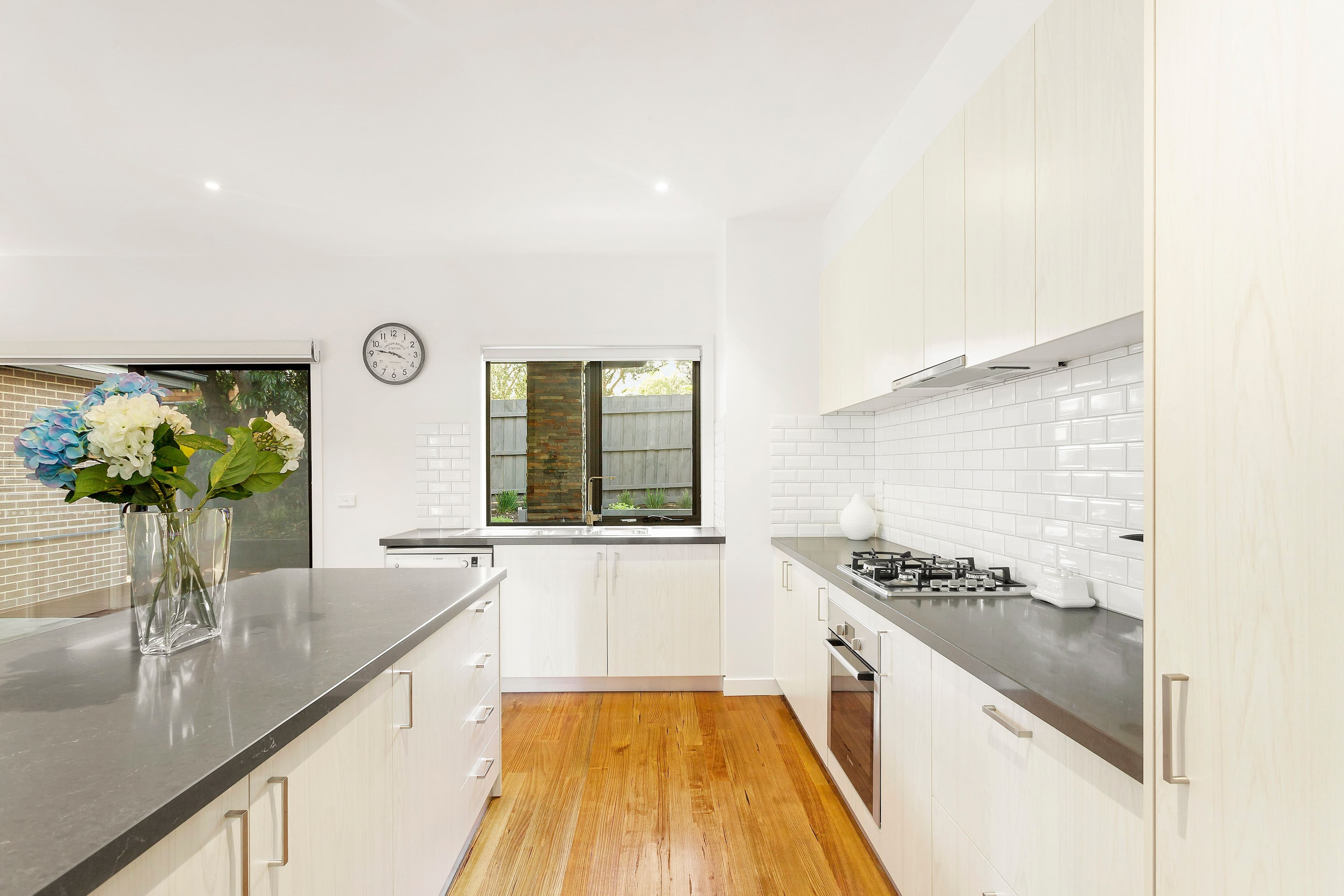 322 Huntingdale Road, Mount Waverley VIC 3149, Mount Waverley - Thumbnail 4