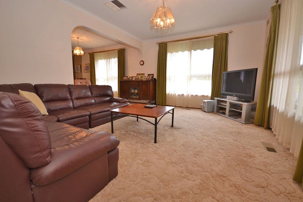 7 Club Crescent, INVERMAY PARK VIC 3350, Invermay Park - Thumbnail 2