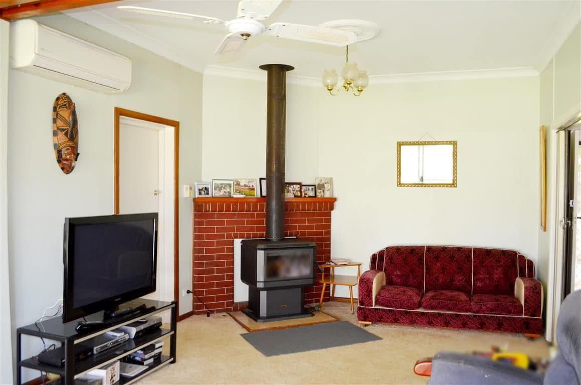 137 Blowering Road, Tumut - Thumbnail 5