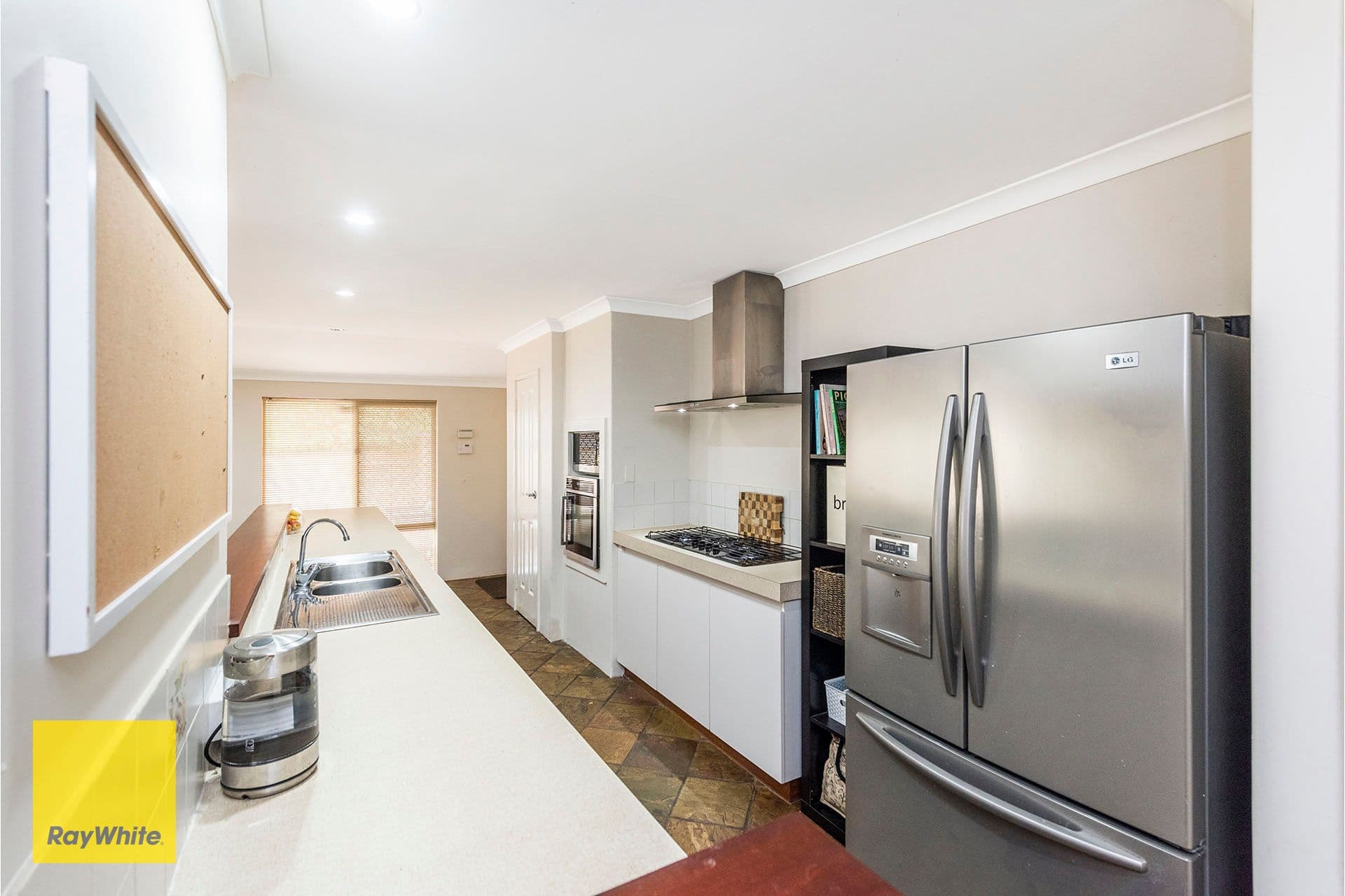 7 Burns Road, Kalamunda WA 6076, Kalamunda - Thumbnail 7