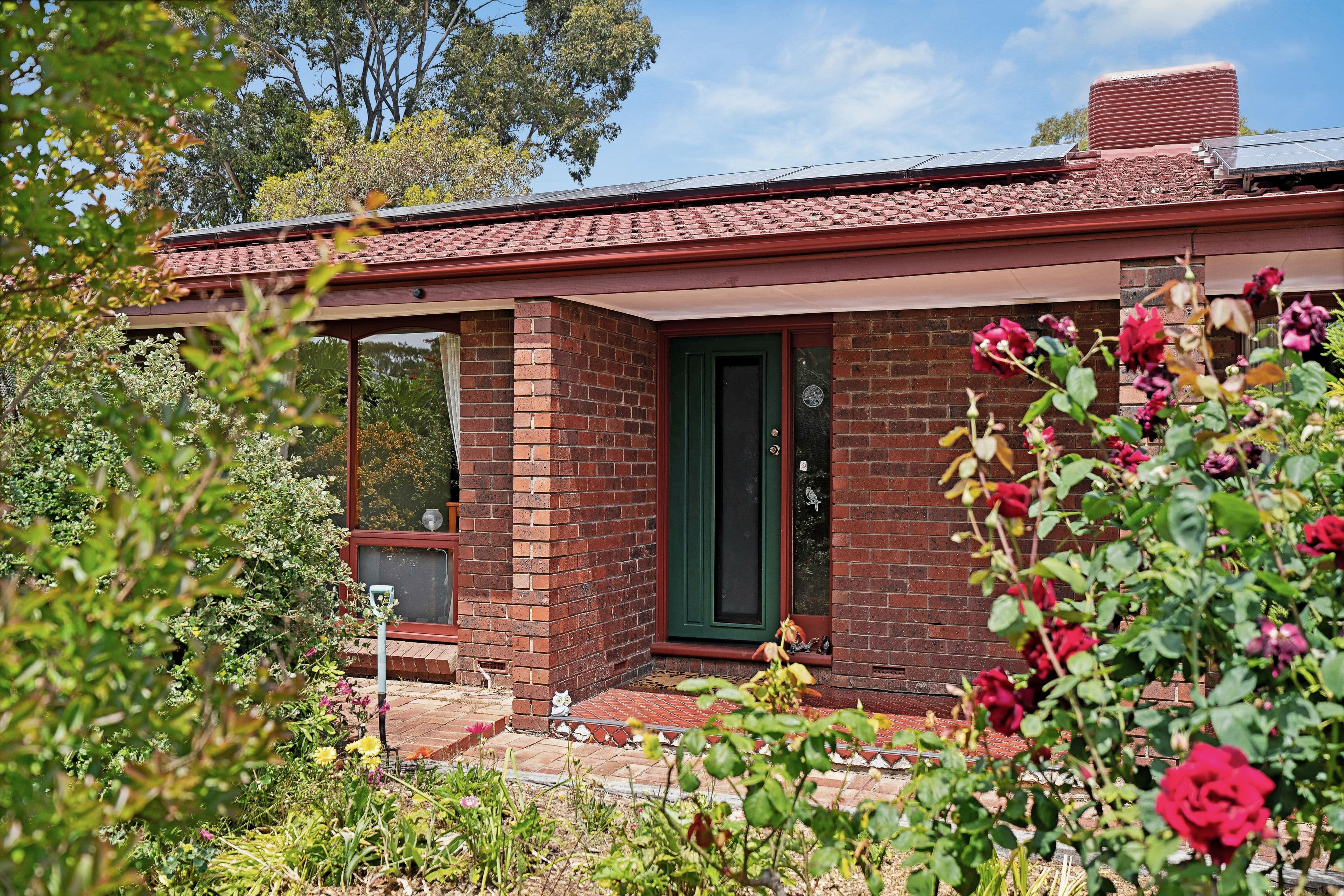 12 Anne Court, Happy Valley SA 5159, Happy Valley - Thumbnail 3