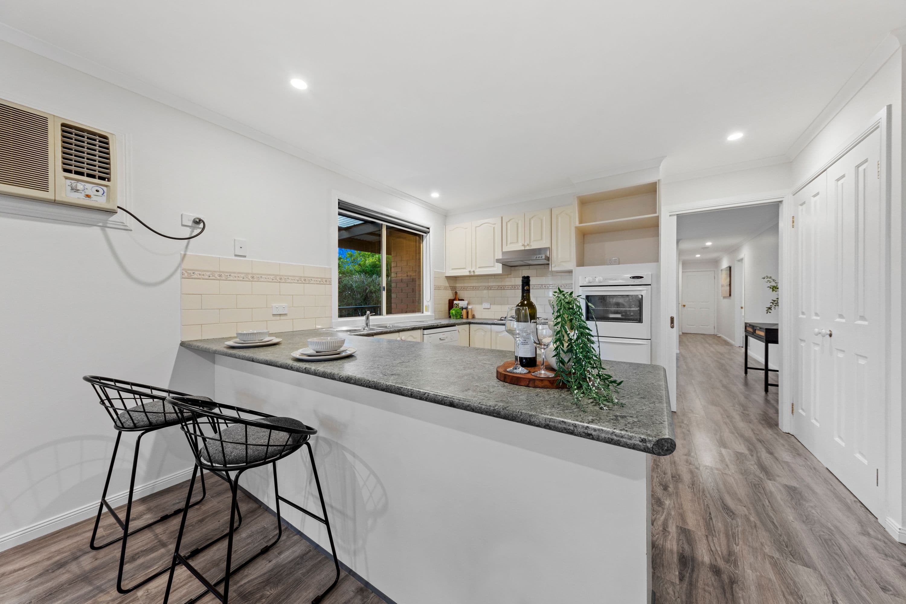 31 Jacqueline Place, Pakenham VIC 3810, Pakenham - Thumbnail 3