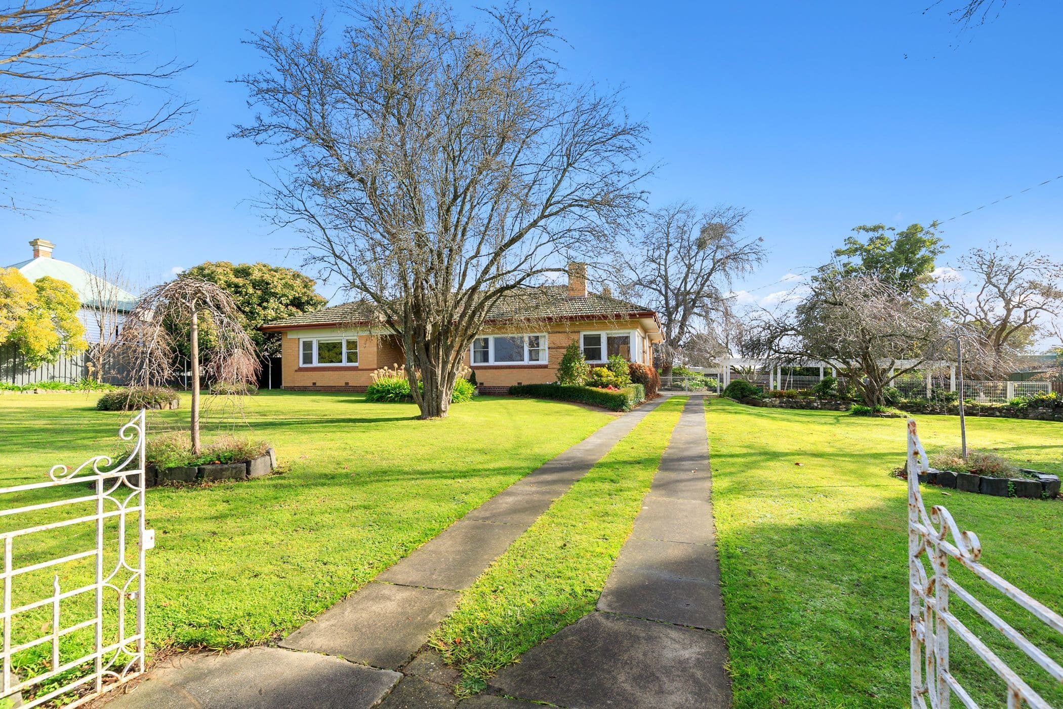 8-10 Barkly Street West, Ararat VIC 3377, Ararat - Image 1