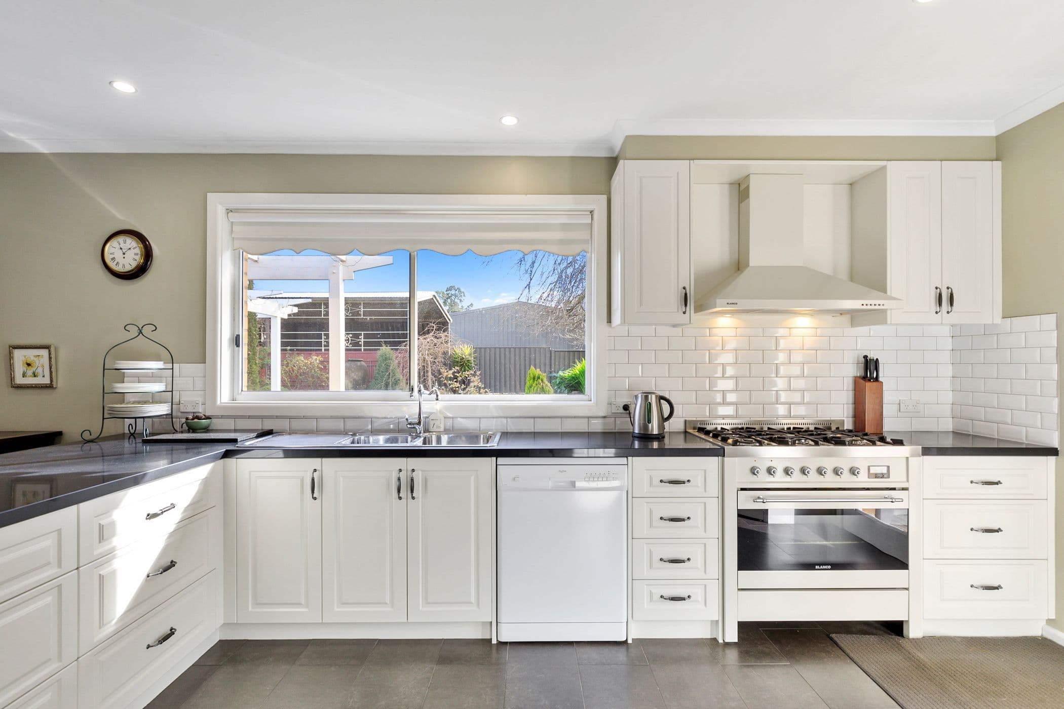 8-10 Barkly Street West, Ararat VIC 3377, Ararat - Thumbnail 6