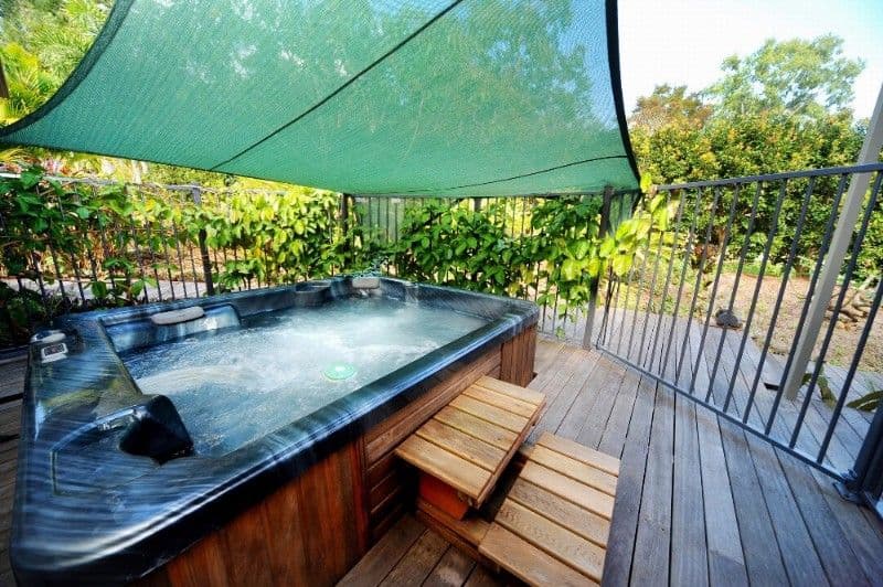 64 Valley Drive, CANNONVALE QLD 4802, Cannonvale - Thumbnail 3