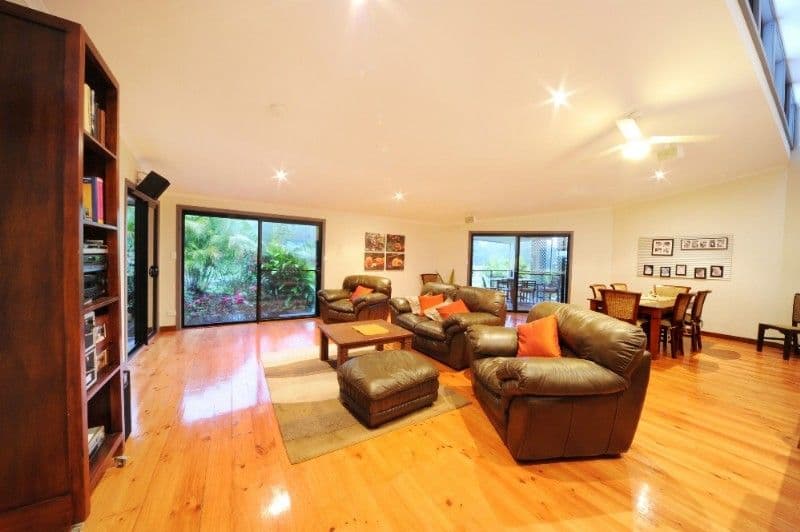 64 Valley Drive, CANNONVALE QLD 4802, Cannonvale - Thumbnail 5
