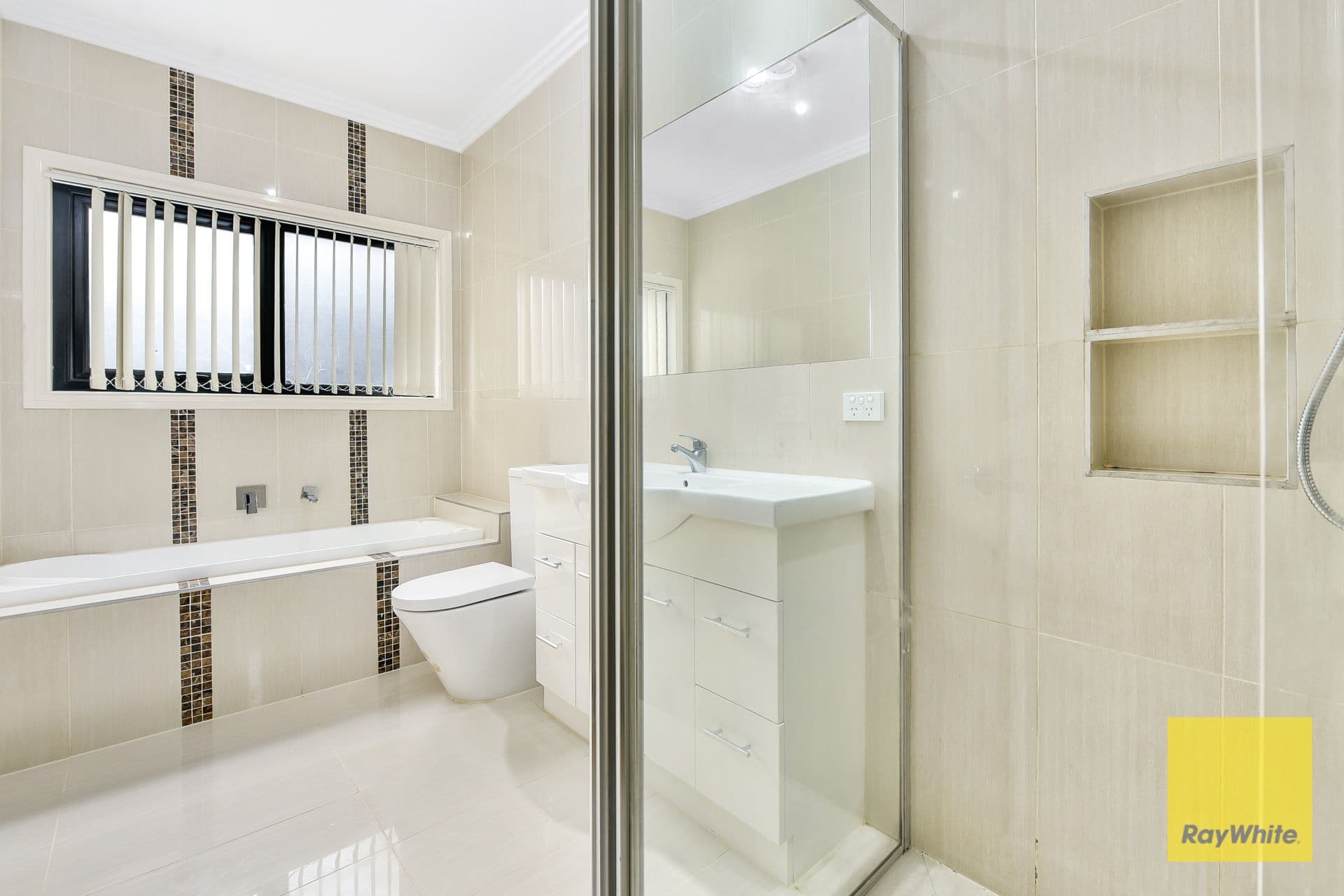 4 Lister Walk, Dandenong VIC 3175, Dandenong - Thumbnail 7