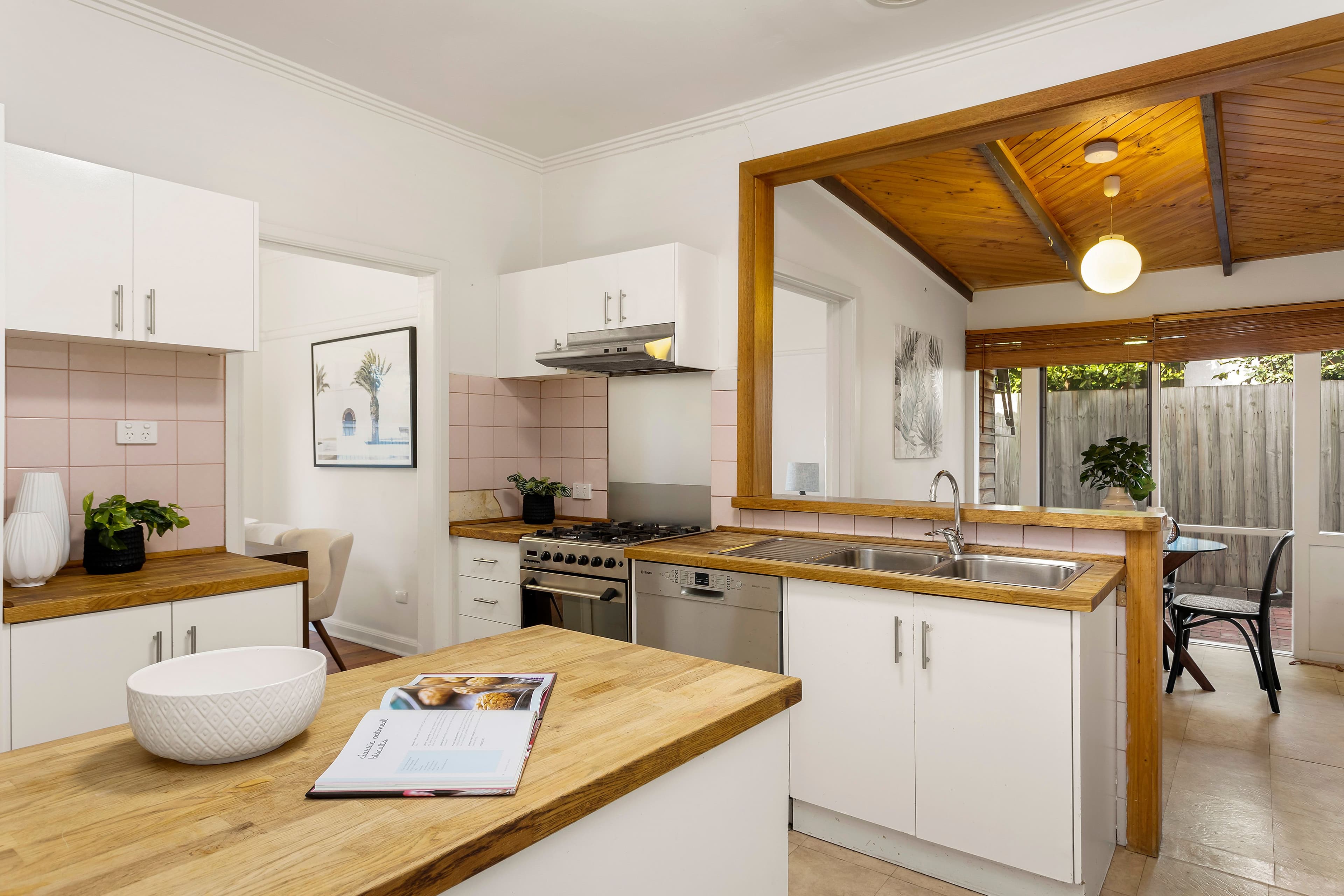 43 Bradford Street, Bentleigh East VIC 3165, Bentleigh East - Thumbnail 4