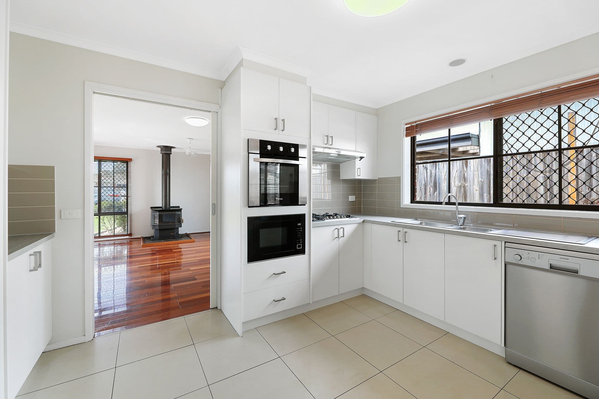 1 Mcclure Street, Drouin VIC 3818, Drouin - Thumbnail 4