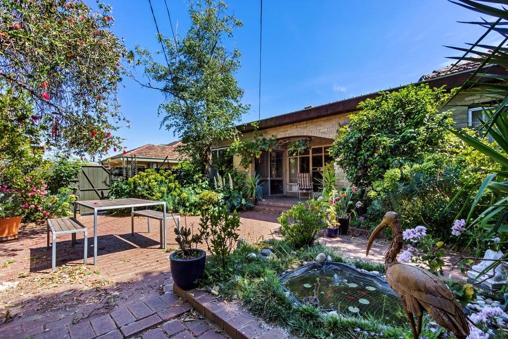 15 Cassowary Street, Doncaster East VIC 3109, Doncaster East - Thumbnail 3