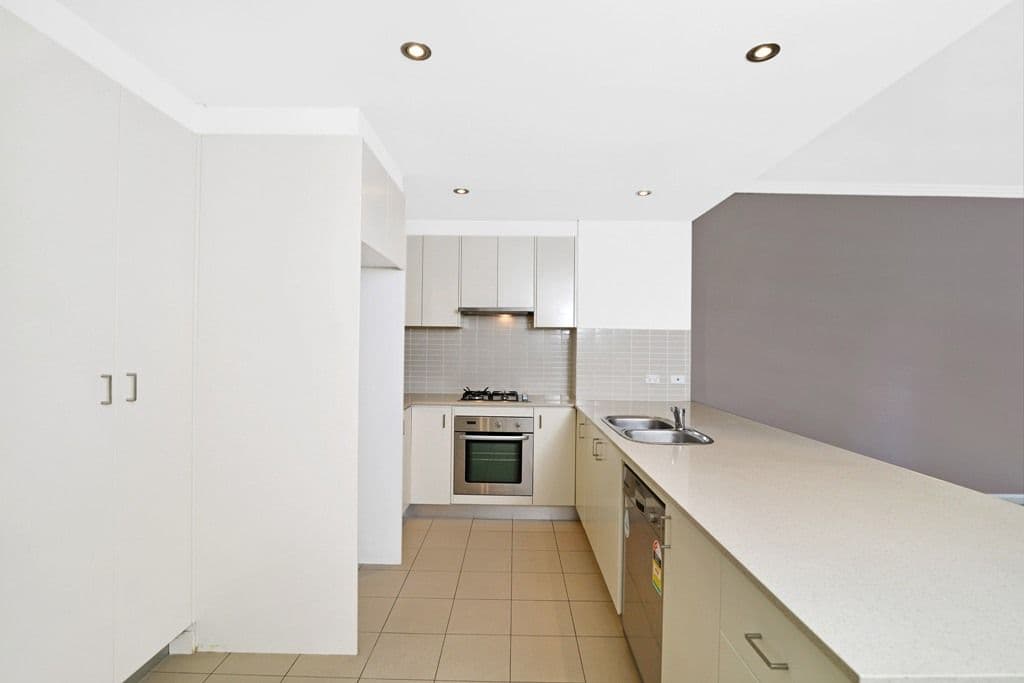 1 Stromboli Strait, WENTWORTH POINT NSW 2127, Wentworth Point - Thumbnail 4
