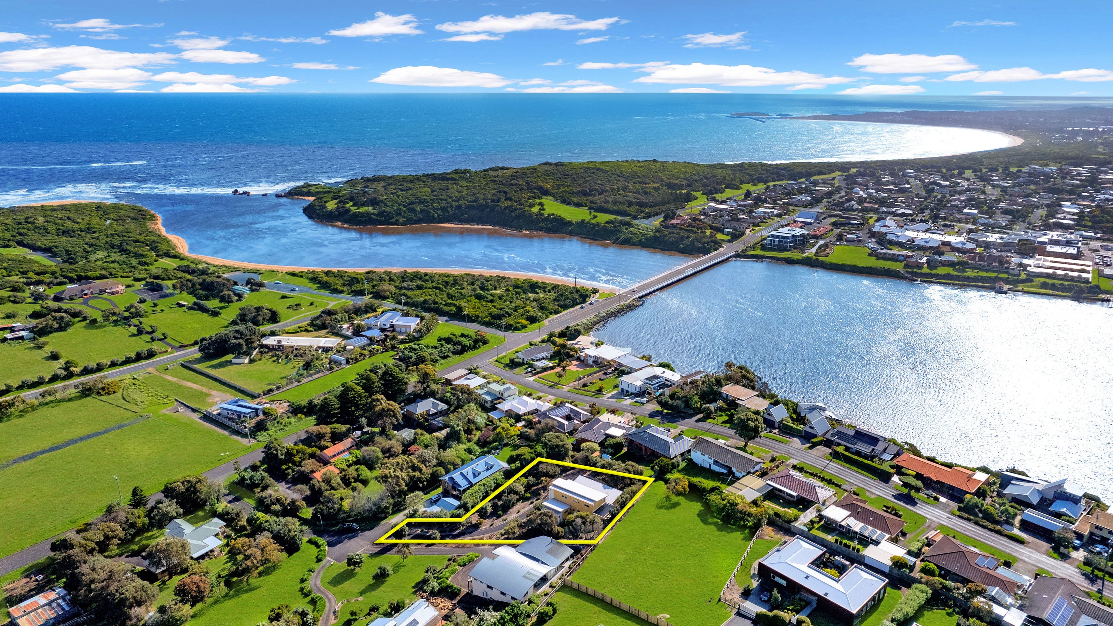 2 Casuarina Court, Warrnambool VIC 3280, Warrnambool - Thumbnail 2