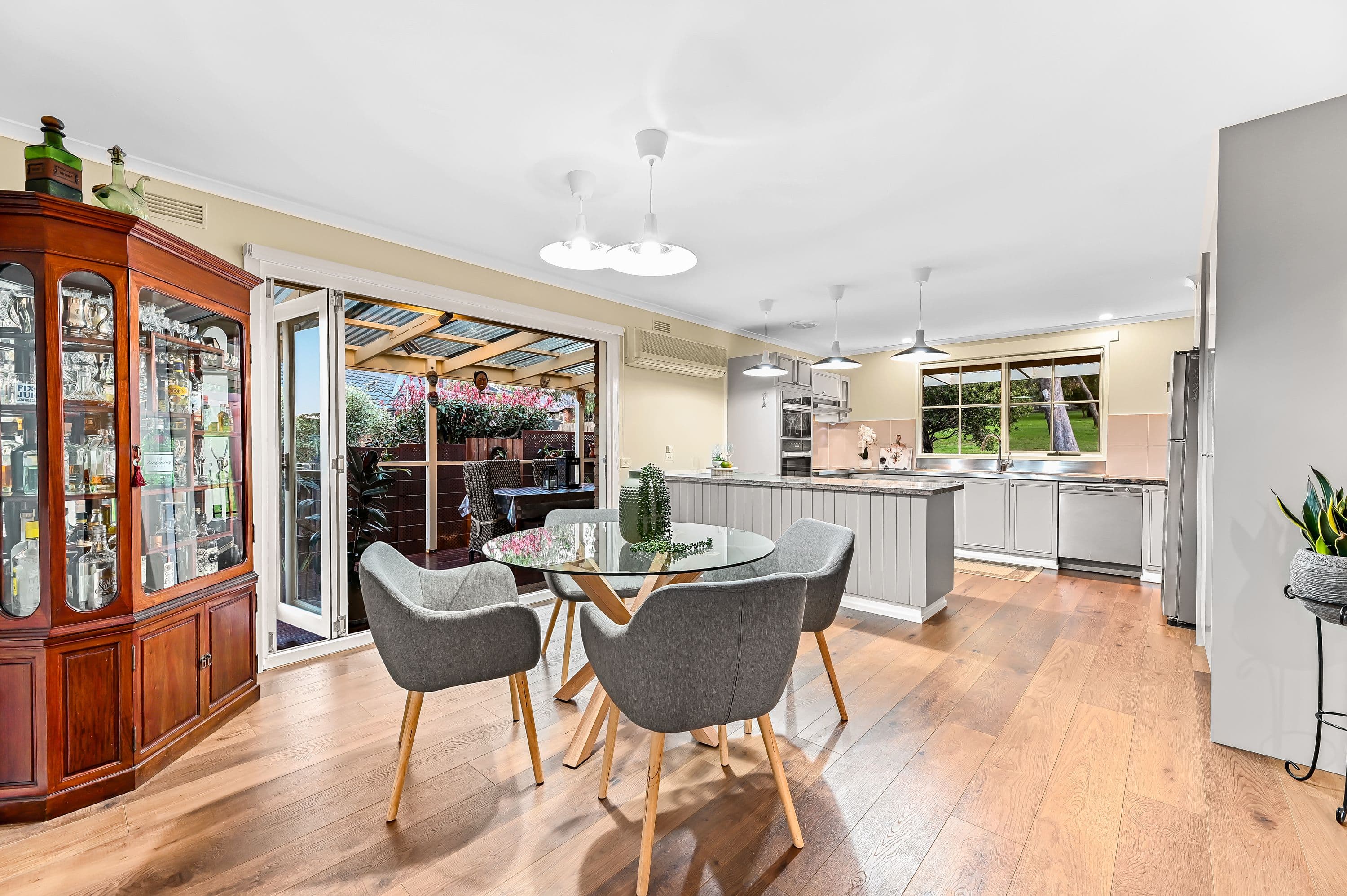4 Buxton Court, Wheelers Hill VIC 3150, Wheelers Hill - Thumbnail 3