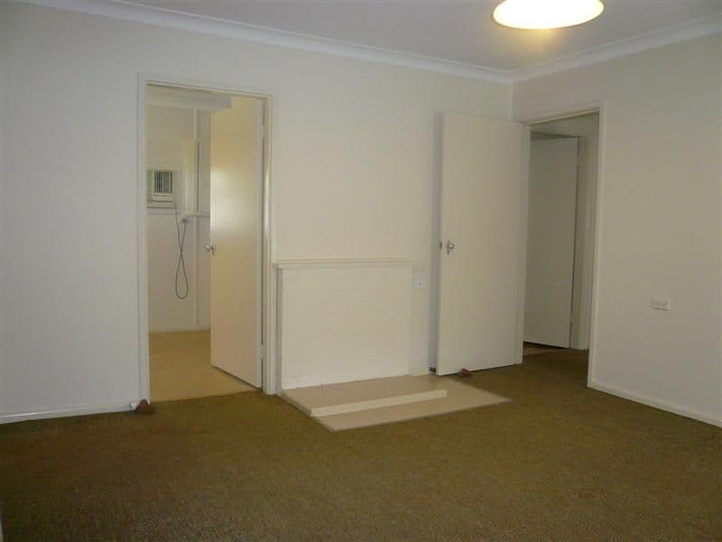 9  Alcheringa Street, DUBBO NSW 2830, Dubbo - Thumbnail 4